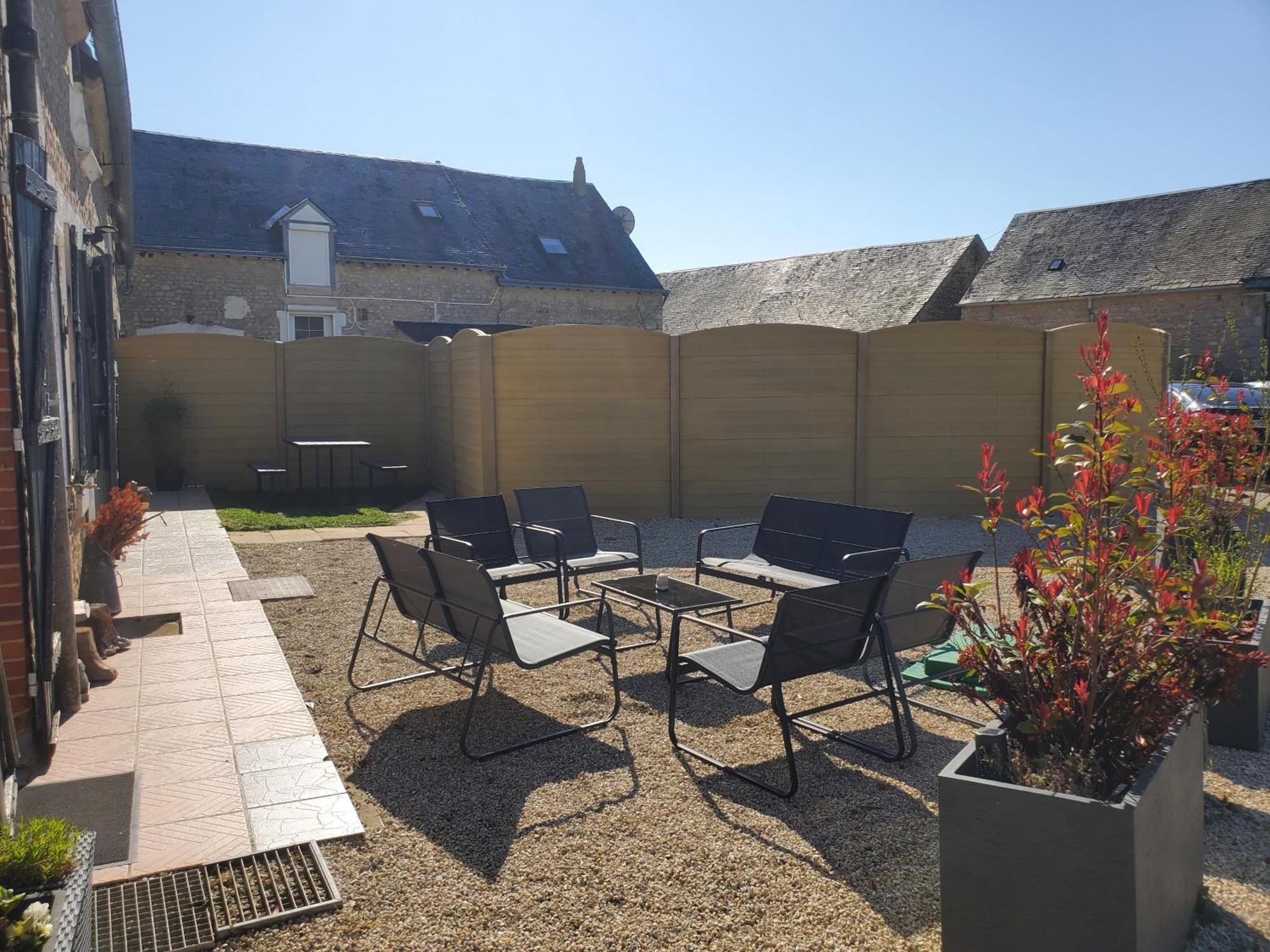 La Petite Folie Bed and Breakfast Eole-en-Beauce Eksteriør billede